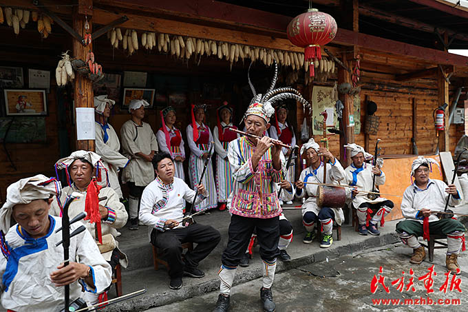 全国政协委员茸芭莘那：加大人口较少民族文化保护与扶持力度 助力乡村振兴 图片报道 第2张