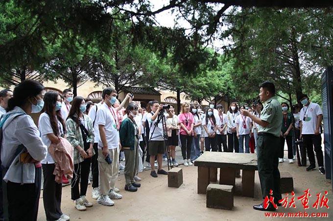 在革命圣地延安，陕西省各民族学生这样感受信仰的力量 图片报道 第1张