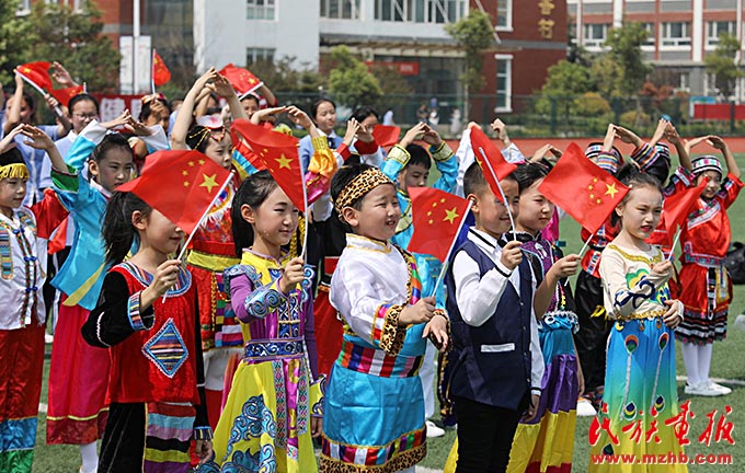 二十大代表白山：深入推进铸牢中华民族共同体意识的山东实践 中国共产党第二十次全国代表大会特别报道 第10张