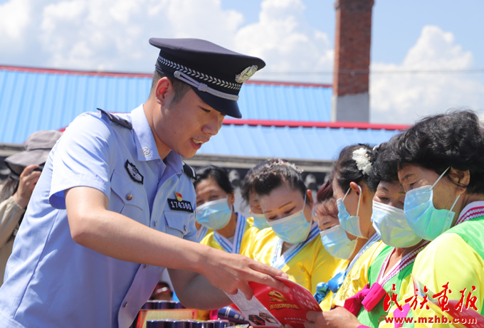 致敬！中国人民警察 图片报道 第9张