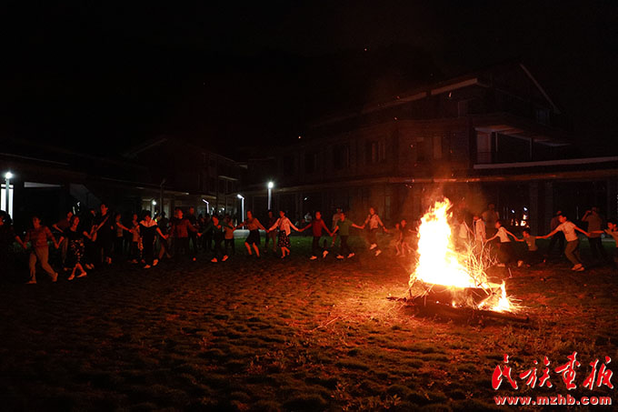 广西贺州平桂区举办“潮玩三月三·文旅促三交”主题音乐会 图片报道 第5张