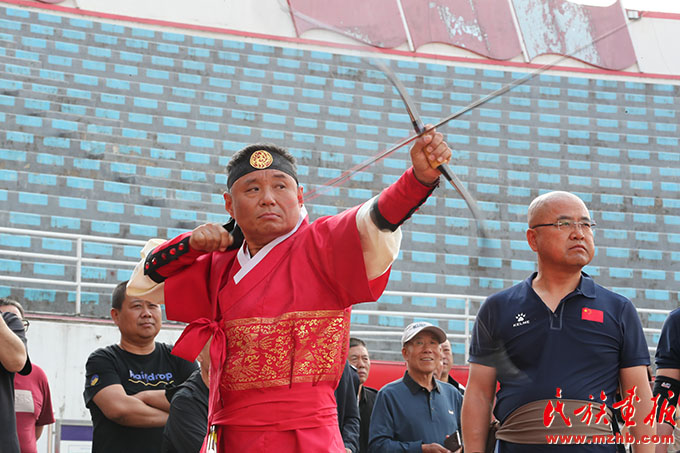 吉林省第八届少数民族传统体育运动会传统弓射箭项目精彩瞬间 图片报道 第1张