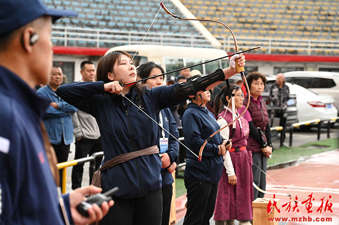 吉林省第八届少数民族传统体育运动会传统弓射箭项目精彩瞬间 图片报道 第2张