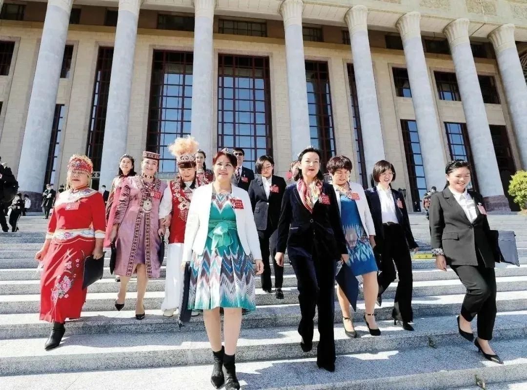 🥁马上盛会 文化润疆🥁系列报道之三｜多元一体在新疆·现代篇 最新时讯 第1张