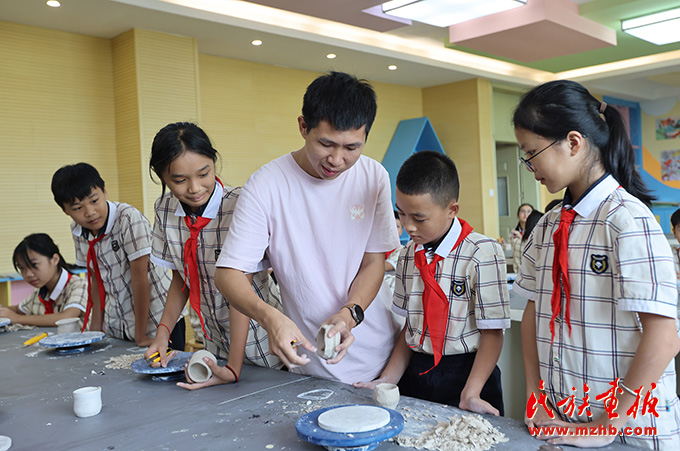 广西南宁市体强路小学：开展校园特色活动迎中秋 图片报道 第4张