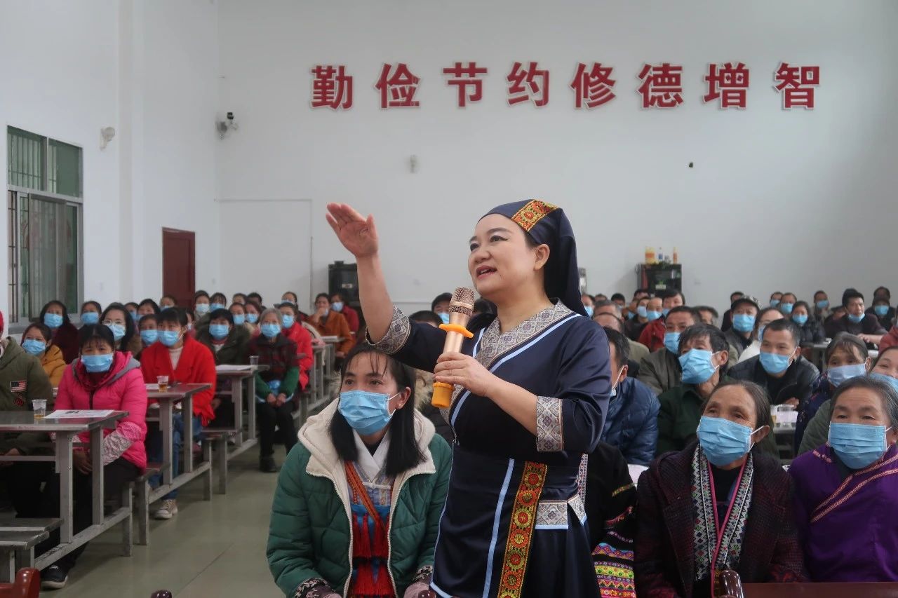 榜样的力量|王建平：弘扬中华民族家教家风 浇灌民族团结进步之花 同心筑梦 第2张